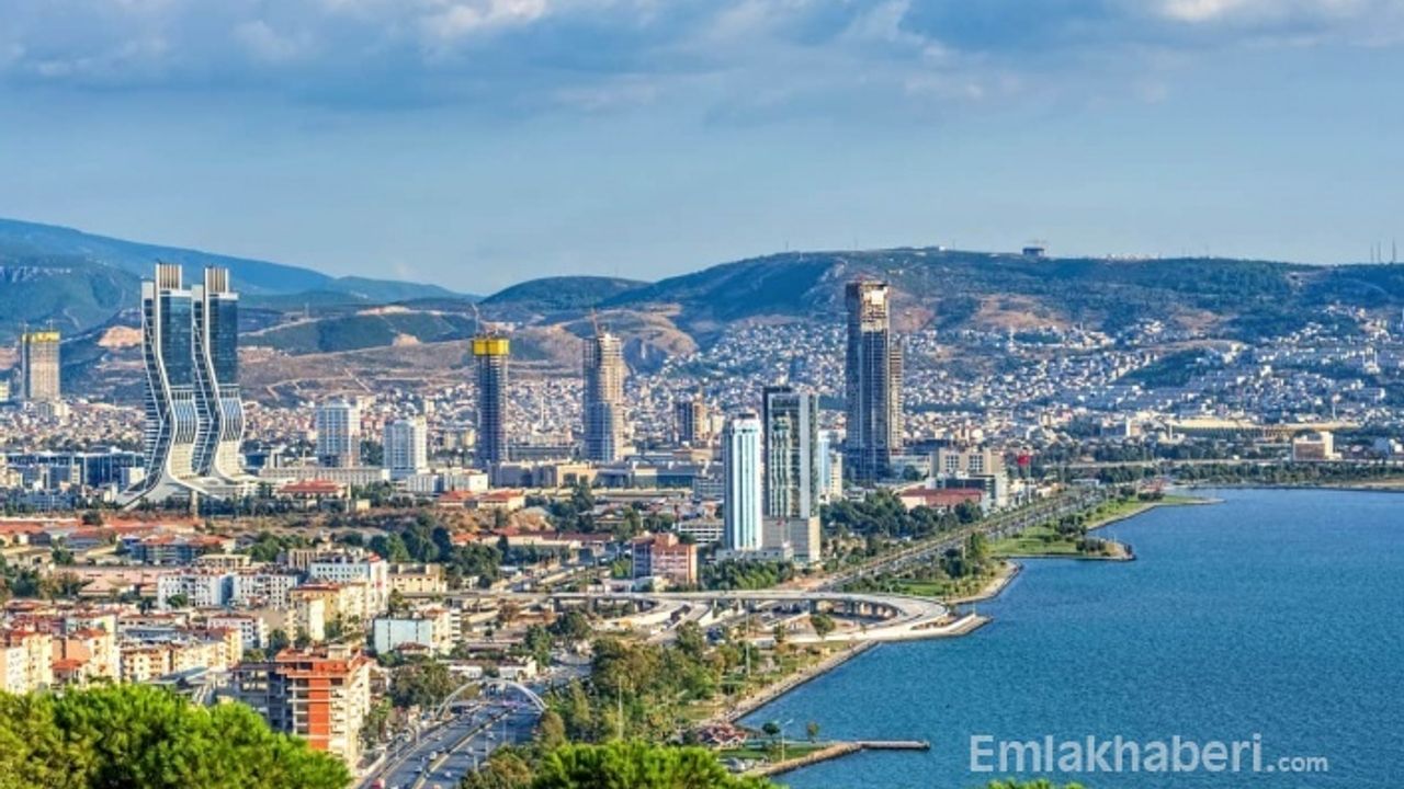 İzmir’e göç artıyor, konut fiyatları yükseliyor