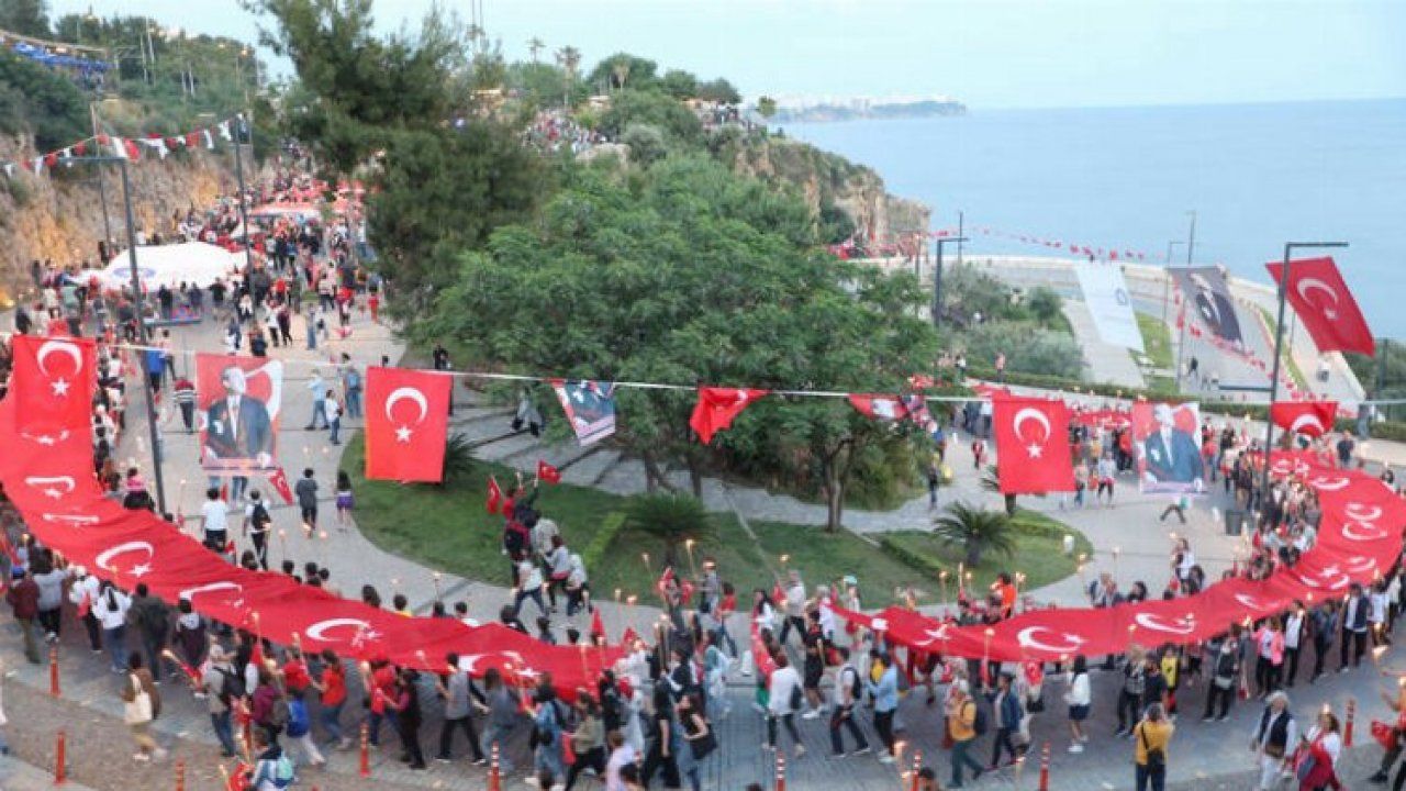 Antalya, Cumhuriyet’in 99. yılını coşkuyla kutlayacak