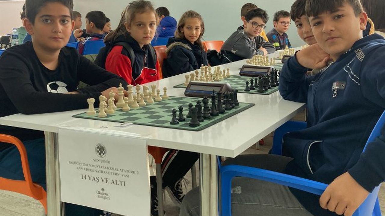 Bursa Yenişehir'de satranç heyecanı
