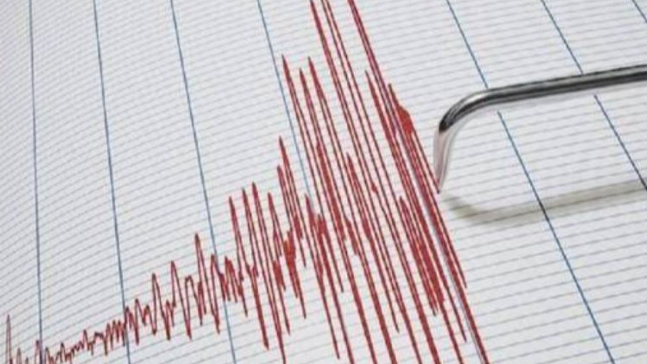 Antalya Kaş'ta 4 büyüküğünde deprem