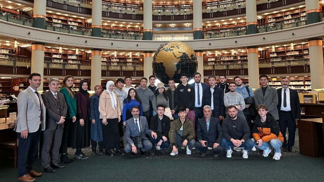 Uluslararası Sancak Derneği'nden misafir öğrencilerle Ankara çıkarması