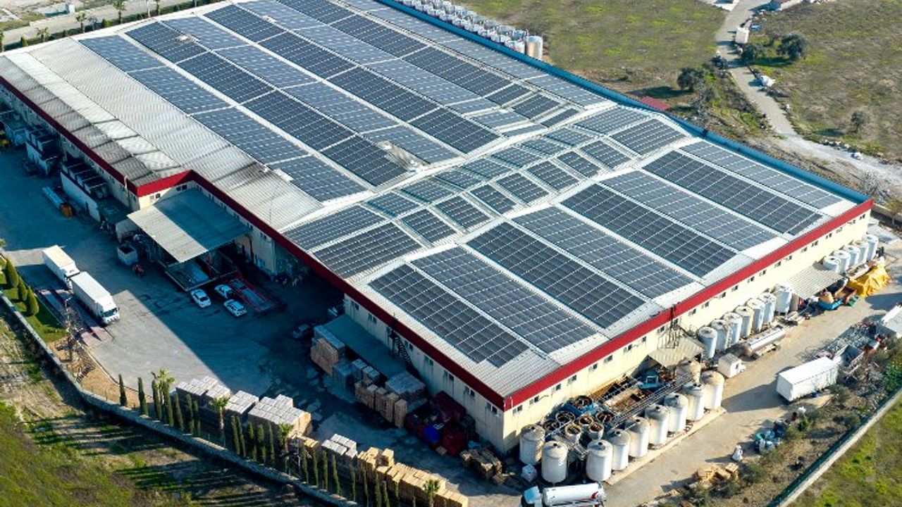 Aydın'da bir fabrika daha CW Enerji panelleri ile donatıldı
