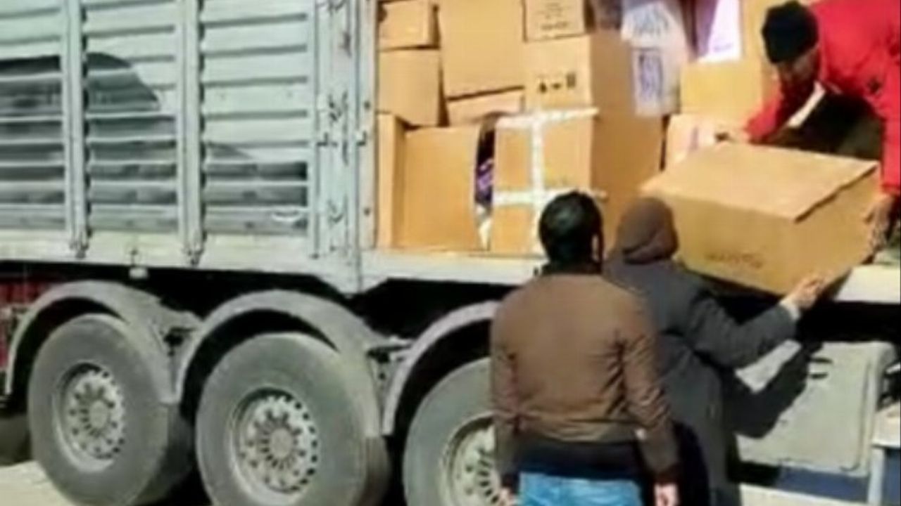 İzmit Belediyesi yardım tırı Hassa’da