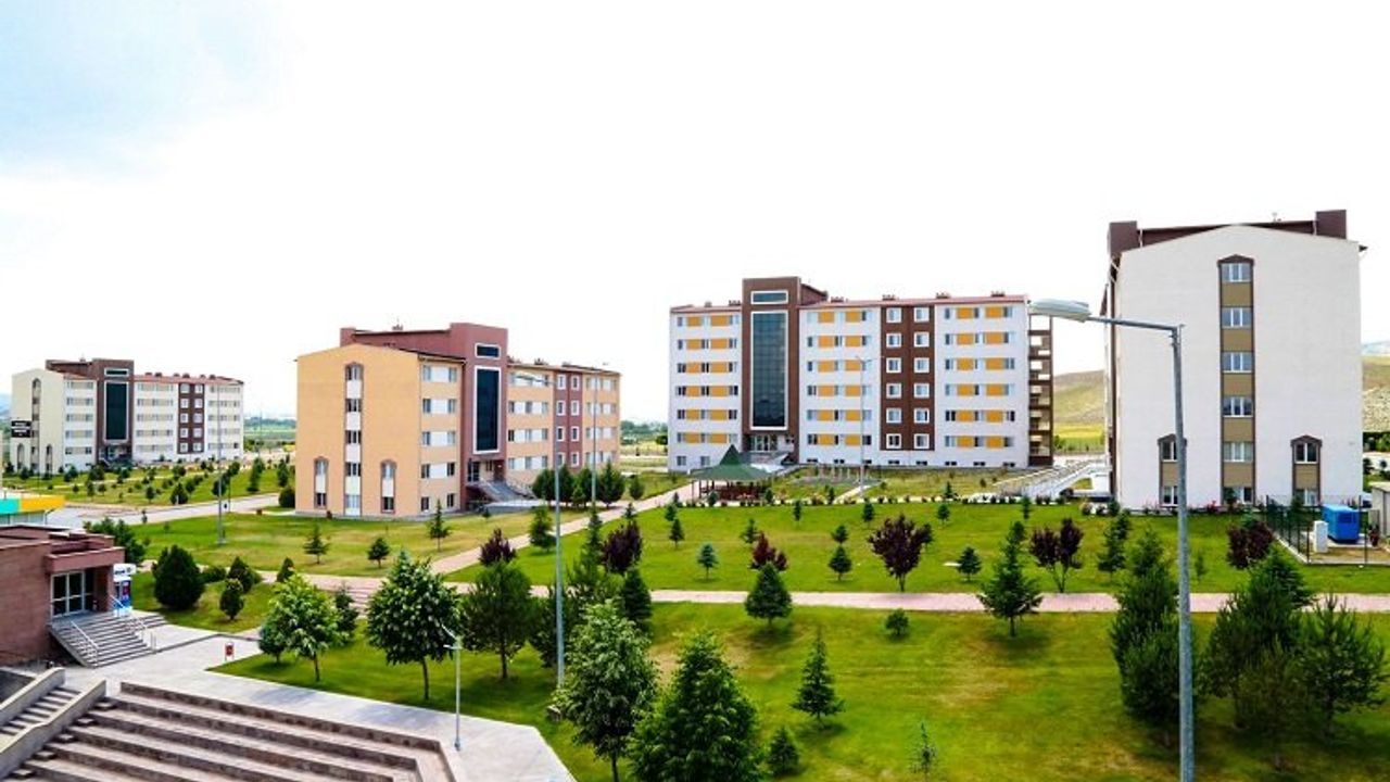 Nuh Naci Yazgan Üniversitesi kapılarını K.Maraş'a açtı