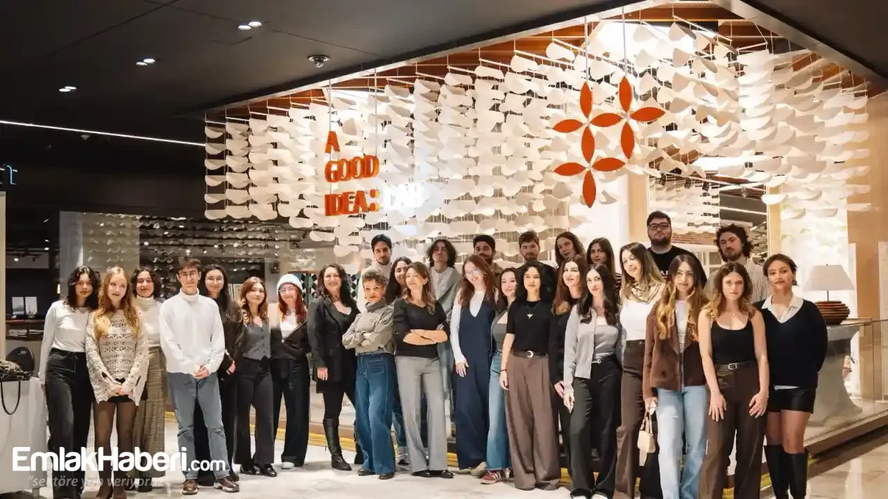 Öğrencilerin Mobilya Tasarımları Ünlü Markaların Kataloglarına Girdi