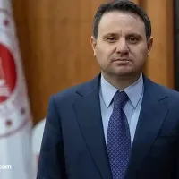 Akın Gürlek kimdir?