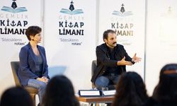 Bursa Gemlik'teki 'Kitap Limanı'nda özgür basın konuşuldu