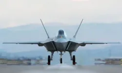 Türk Millî Muharip Uçağı, motor çalıştırıp piste çıktı.