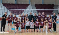 arsaVev, Cumhuriyet Bayramı’nda Hatay Voleybol Takımı’nı Ziyaret Etti