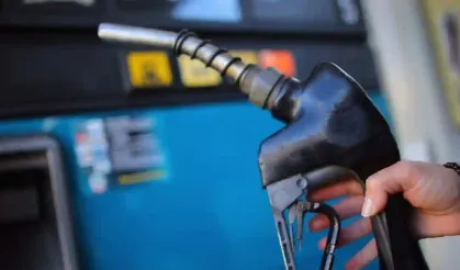 Akaryakıt Bir hafta dahi sabit yerinde duramıyor