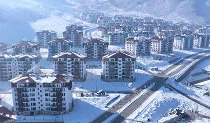 Elbistan'da afetzedeler yeni yuvalarına yerleşiyor