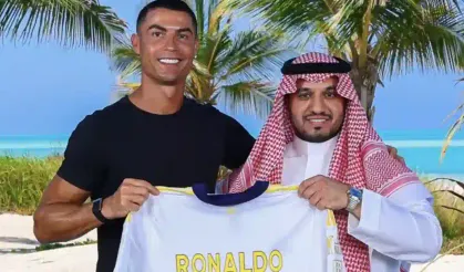 Cristiano Ronaldo'ya futbol tarihine geçti