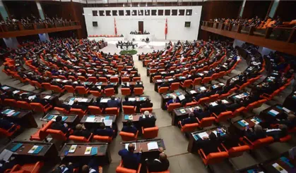 AK Parti’den Yerel Yönetimlerde "Yeni Dönem" Hazırlığı: Belediyeler Yasası Masada
