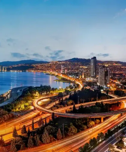 Kalıcı Yatırımın Adresi: Azur Ofis İzmir’de Yükseliyor