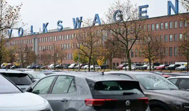 Volkswagen, 87 Yıl İçinde İlk Kez Fabrika Kapatıyor