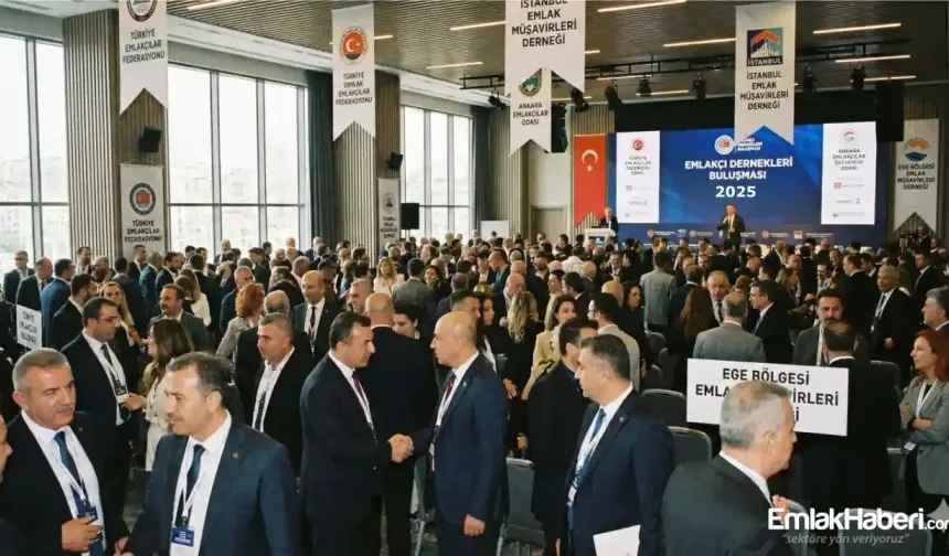 Türkiye'de Emlakçı Dernekleri: Çok Başlılık ve Sektörün Geleceği