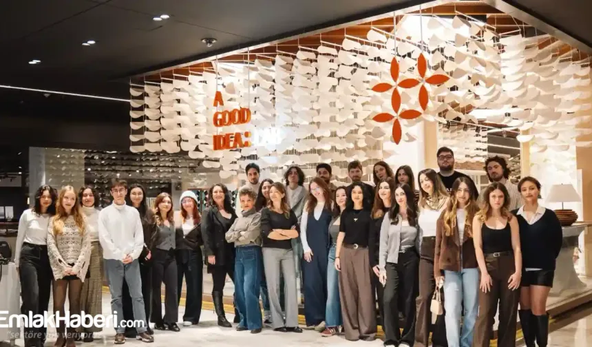 Öğrencilerin Mobilya Tasarımları Ünlü Markaların Kataloglarına Girdi