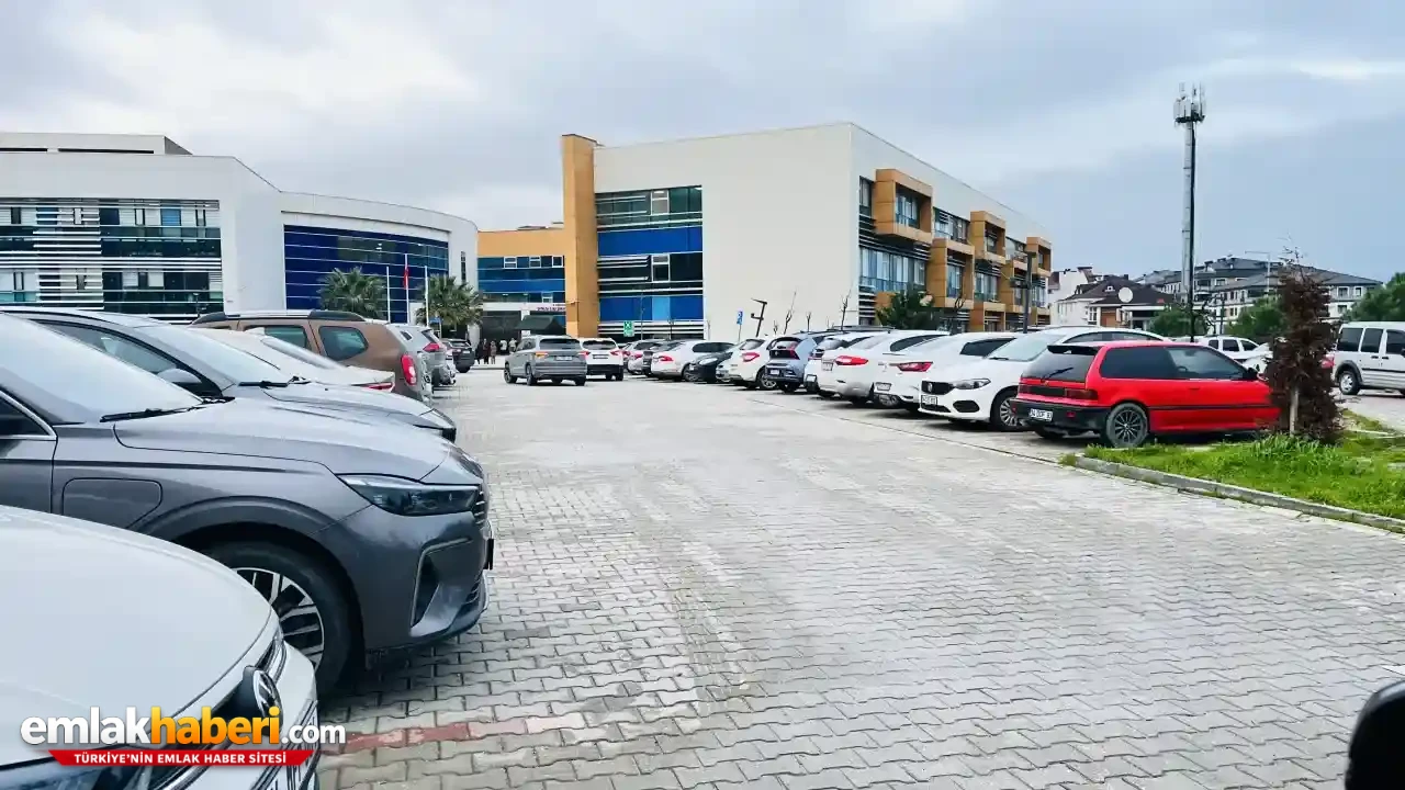 Çatalca Hastanesi Otoparkı