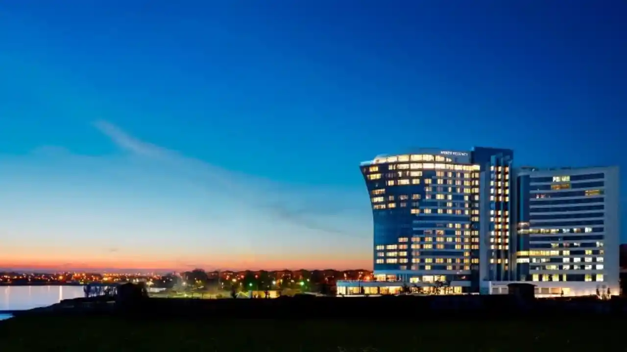 Rams Global’den Ataköy’de Dev Otel Hamlesi